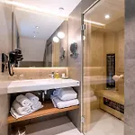 Yard Hotell Predboj