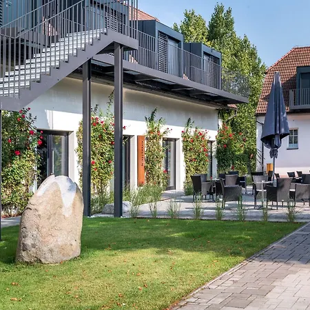 Yard 4* Předboj