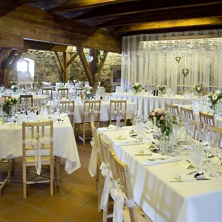 Yard Hotell