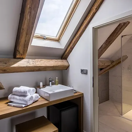 Hotel Yard 4*