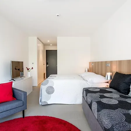 Yard Hotel Predboj