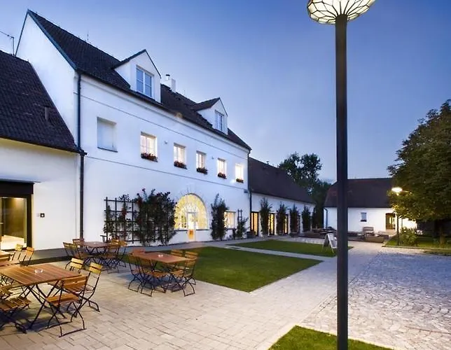 Yard ホテル Předboj