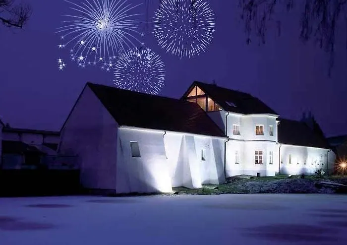 Yard Szálloda